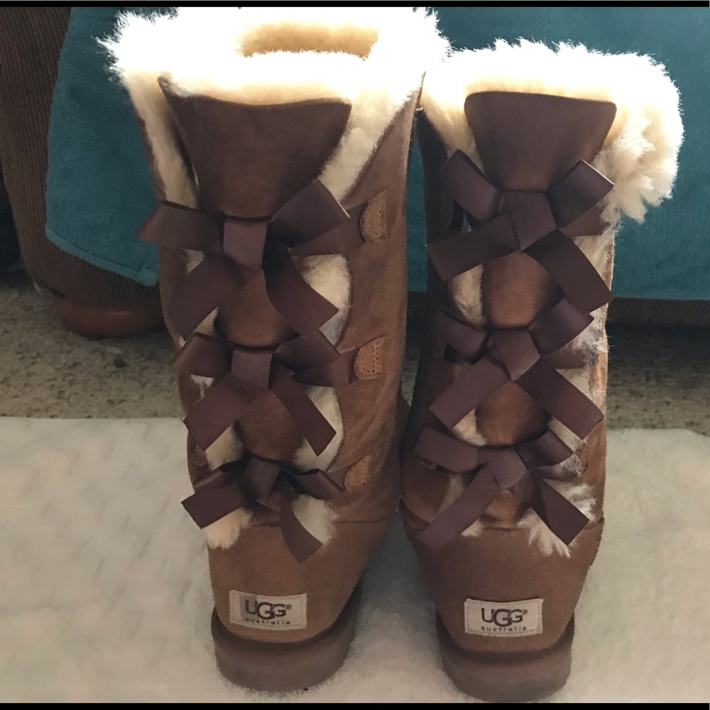 UGG Bailey 2 Tie Boots